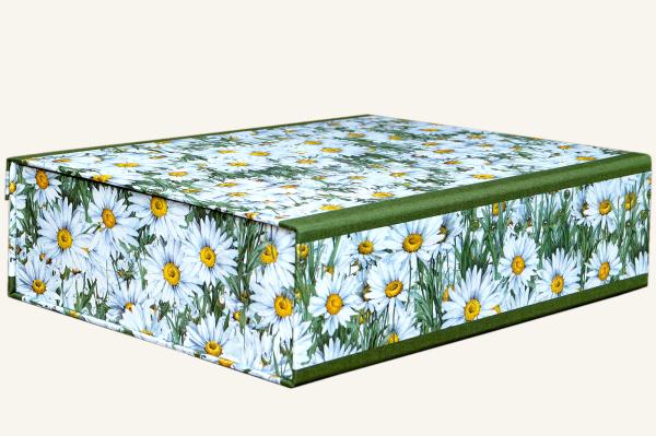 Schachtel mit Motiv Gänseblümchen, Klappdeckelverschluß überlappend